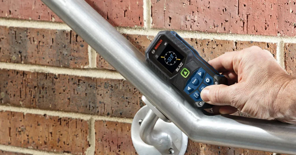 Comparison of laser meter and manual meter 3 مقایسه متر لیزری و متر دستی